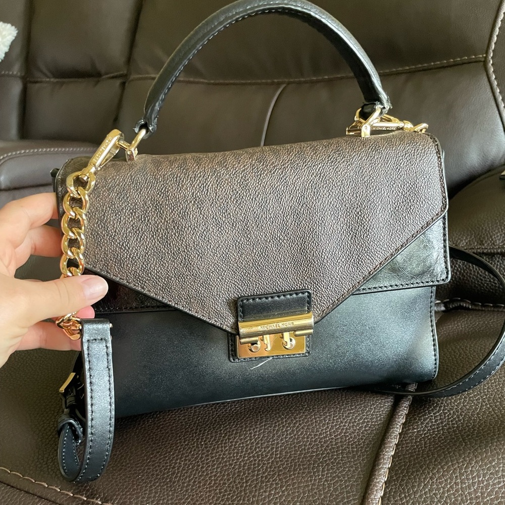 MICHAEL KORS CROSS BODY BAG